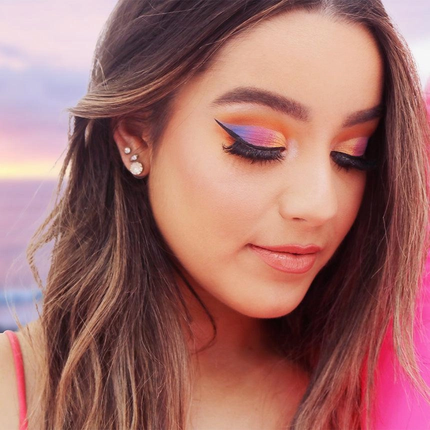 24 Shades Eyeshadow Palette - Malibu