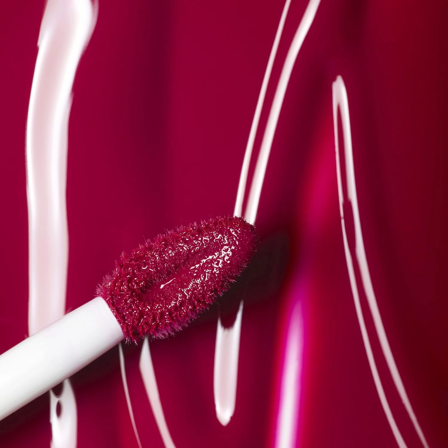 3INA MAKEUP - Vegan - Cruelty Free - The Lip Gloss 385 - Burgundy Lip Gloss - Mirror-effect - Glossy Look - Creamy Texture - Highly Pigmented - Lip Gloss with wand