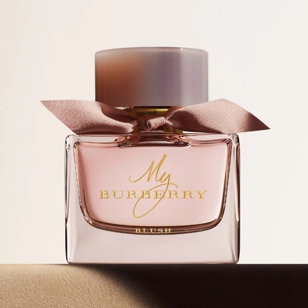 <strong> BURBERRY <br> MY BURBERRY BLUSH </strong><br> Eau de Parfum