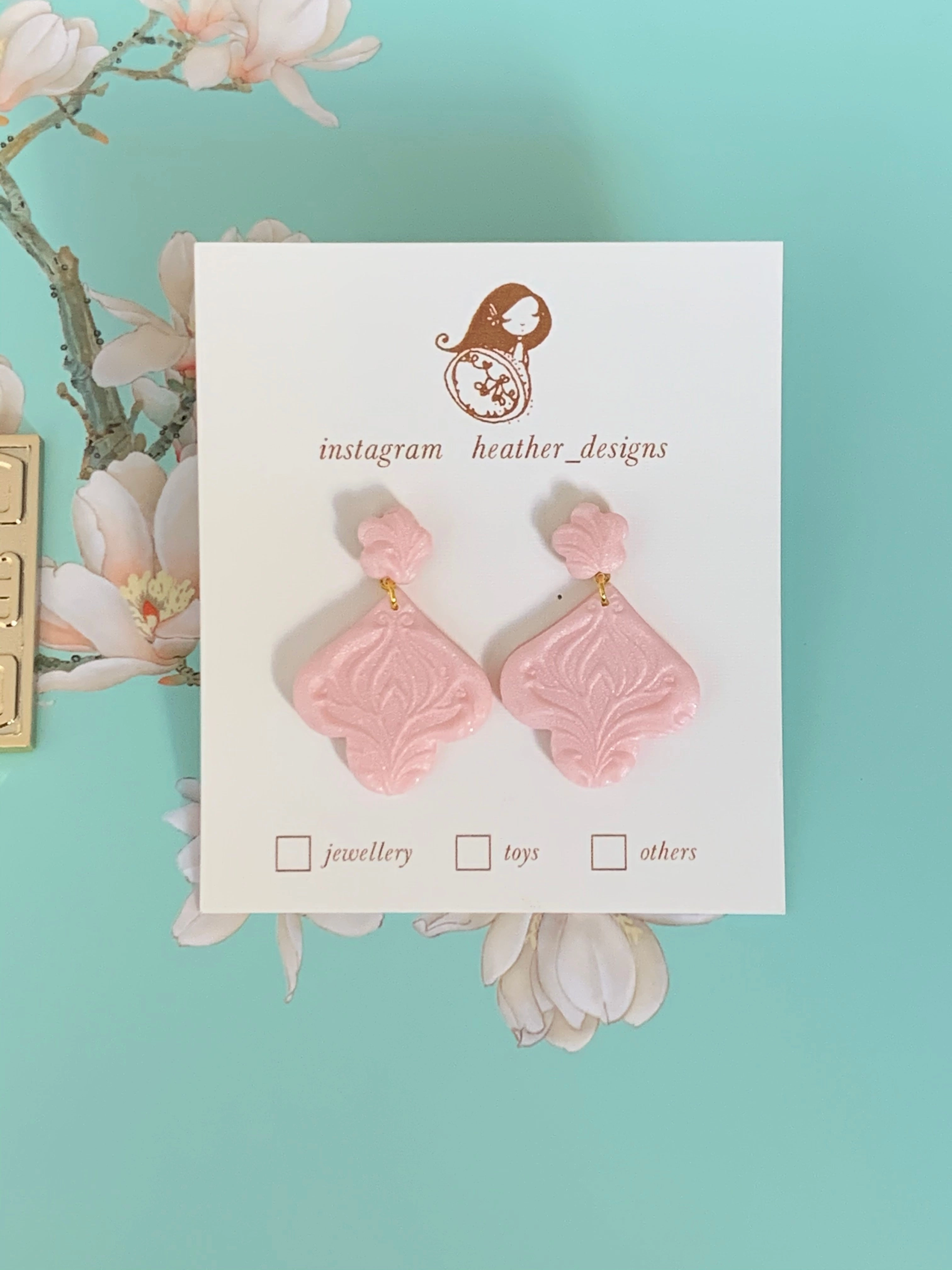 A little bit of love collection - Open flower - earrings