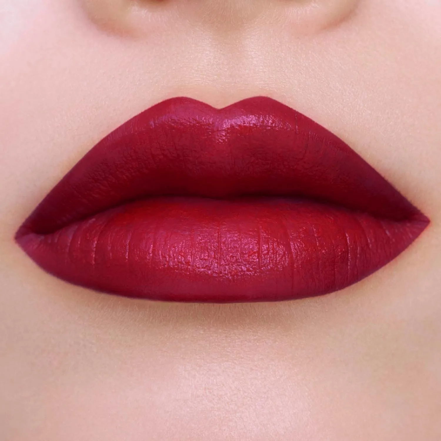 ANNA SUI Rouge Red - Lipstick - Development of Rich, Vivid Color - Rich Texture - Sculpted Form - Long-Lasting - Fashionable and Stylish Red - 402 Mellow Red - 0.12 oz.