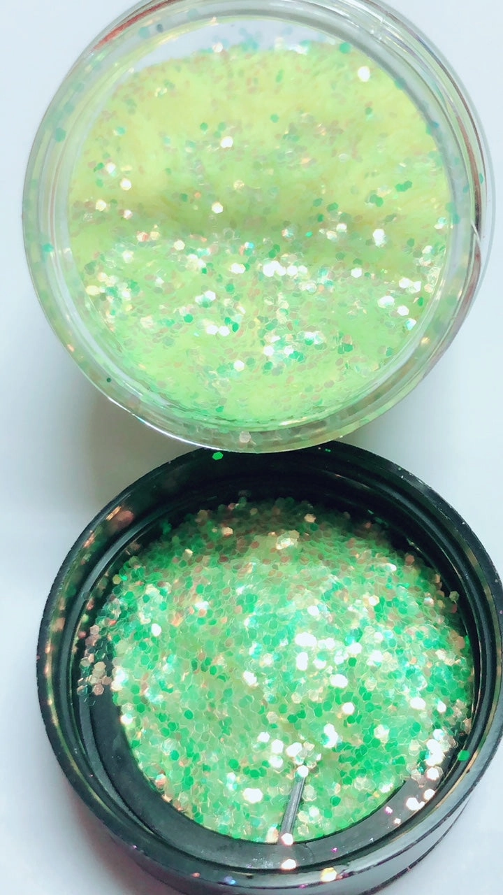 ELECTRIC LIME! *UV* Chunky Iridescent Glamdoll Glitter