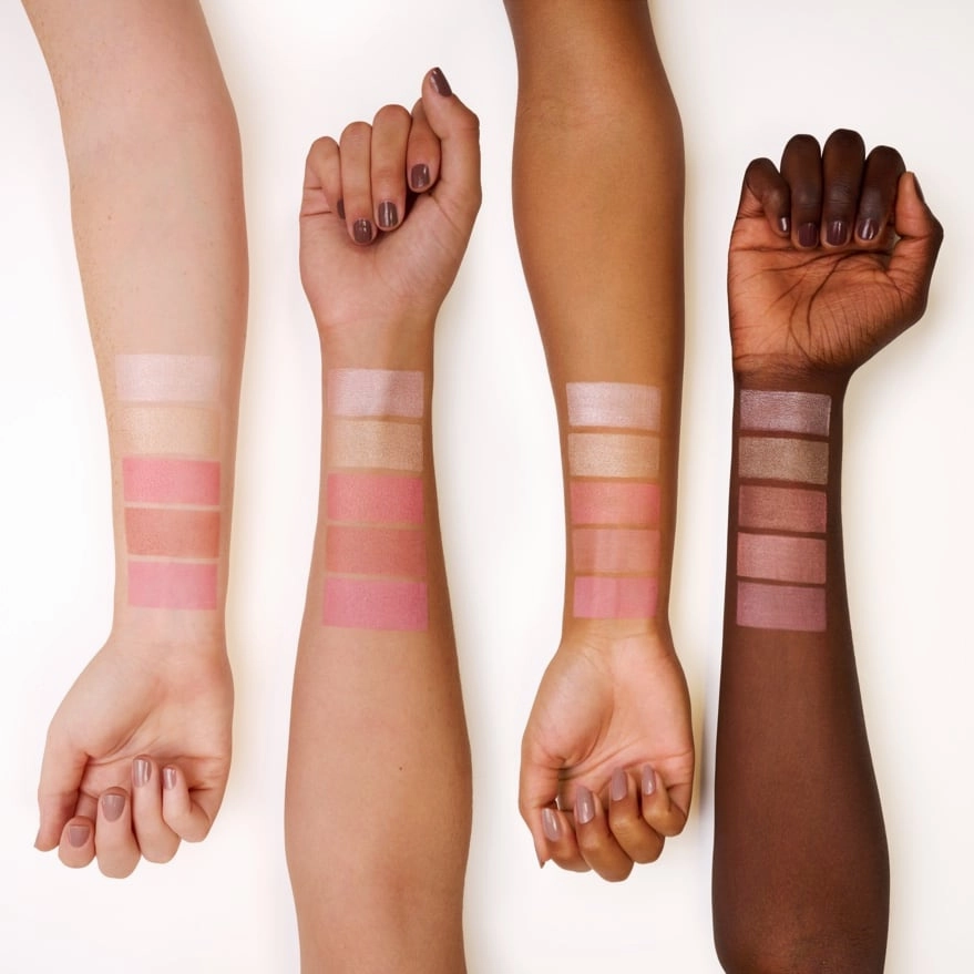 Essence Peachy Blossom Blush & Highlighter Palette 15g