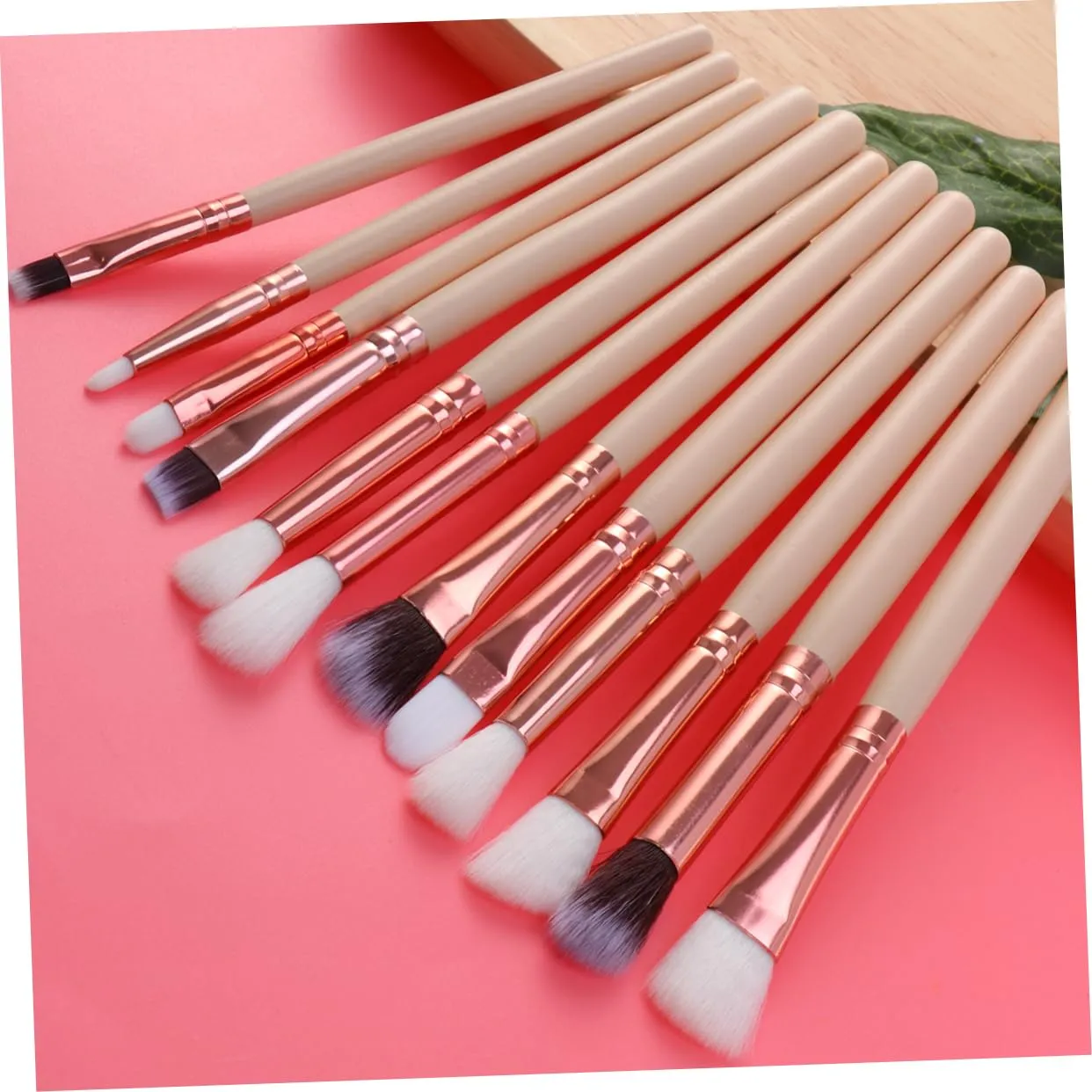 FRCOLOR 36pcs Professional Eye Makeup Brush Set Foundation Eyeshadow Eyeliner and Lip Brushes for Application Premium Synthetic Hair for Daily and Skin Color