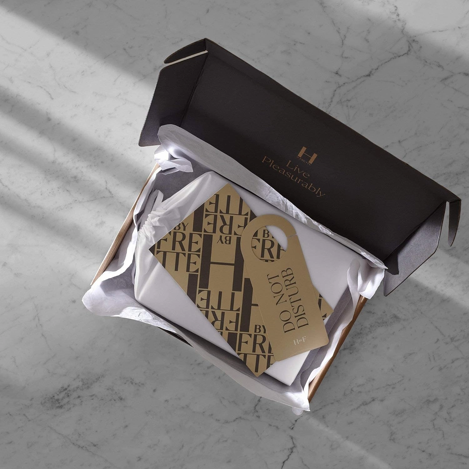 H by Frette Sateen Fitted Sheet (King) - Luxury All-White Fitted Bed Sheet/Soft, Silky and Lustrous / 100% Long-Staple Cotton