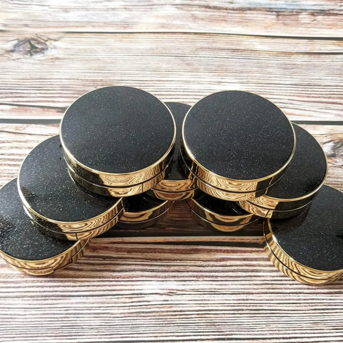Healifty Cushion Sponge Makeup Liquid Trip Portable Container Travel With Diy Loose Puff Outdoor Empty Bb Foundation Blusher Compact up Holder Case Two-layers for Round