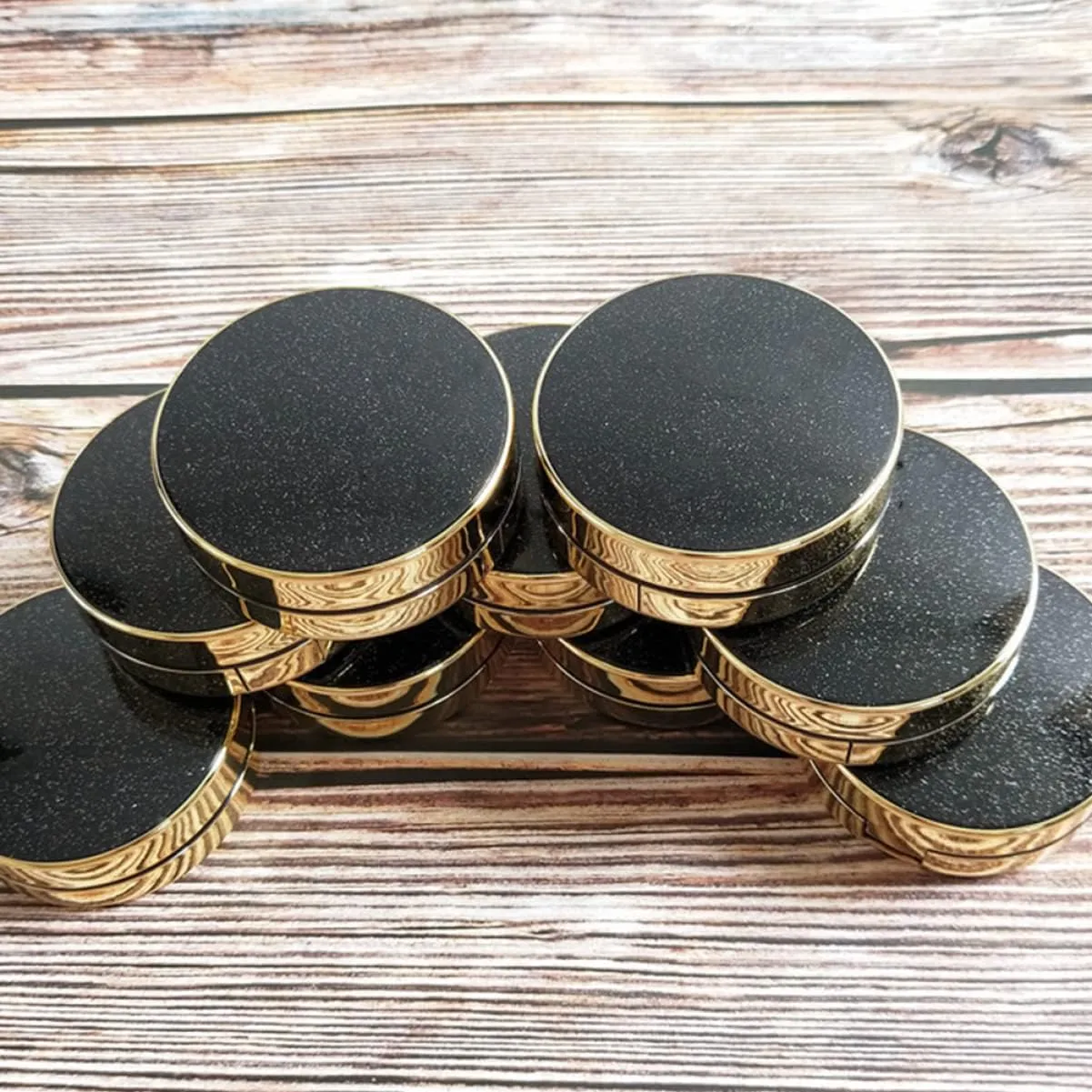 Healifty Cushion Sponge Makeup Liquid Trip Portable Container Travel With Diy Loose Puff Outdoor Empty Bb Foundation Blusher Compact up Holder Case Two-layers for Round