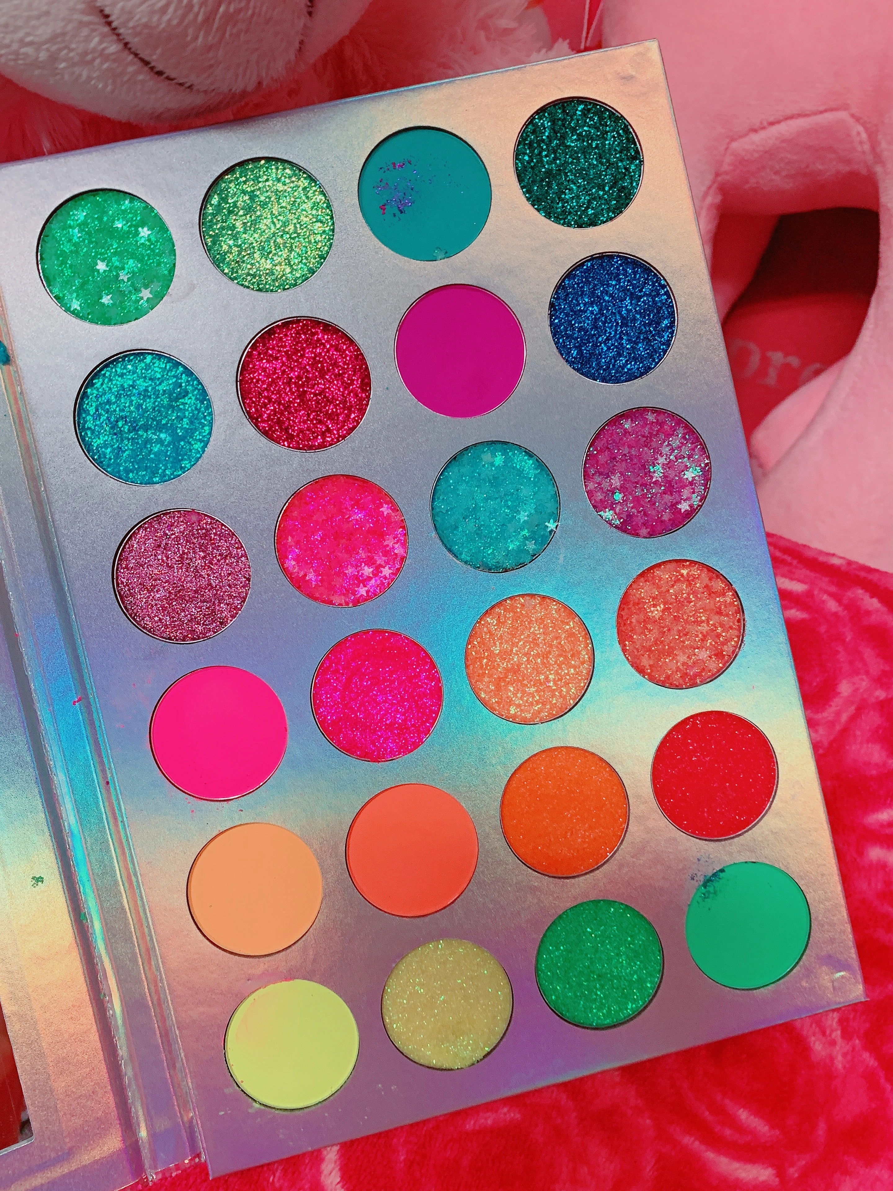 NEON LIGHTS (24PC) *BLACKLIGHT!* Pigment/Glitter Pallete!