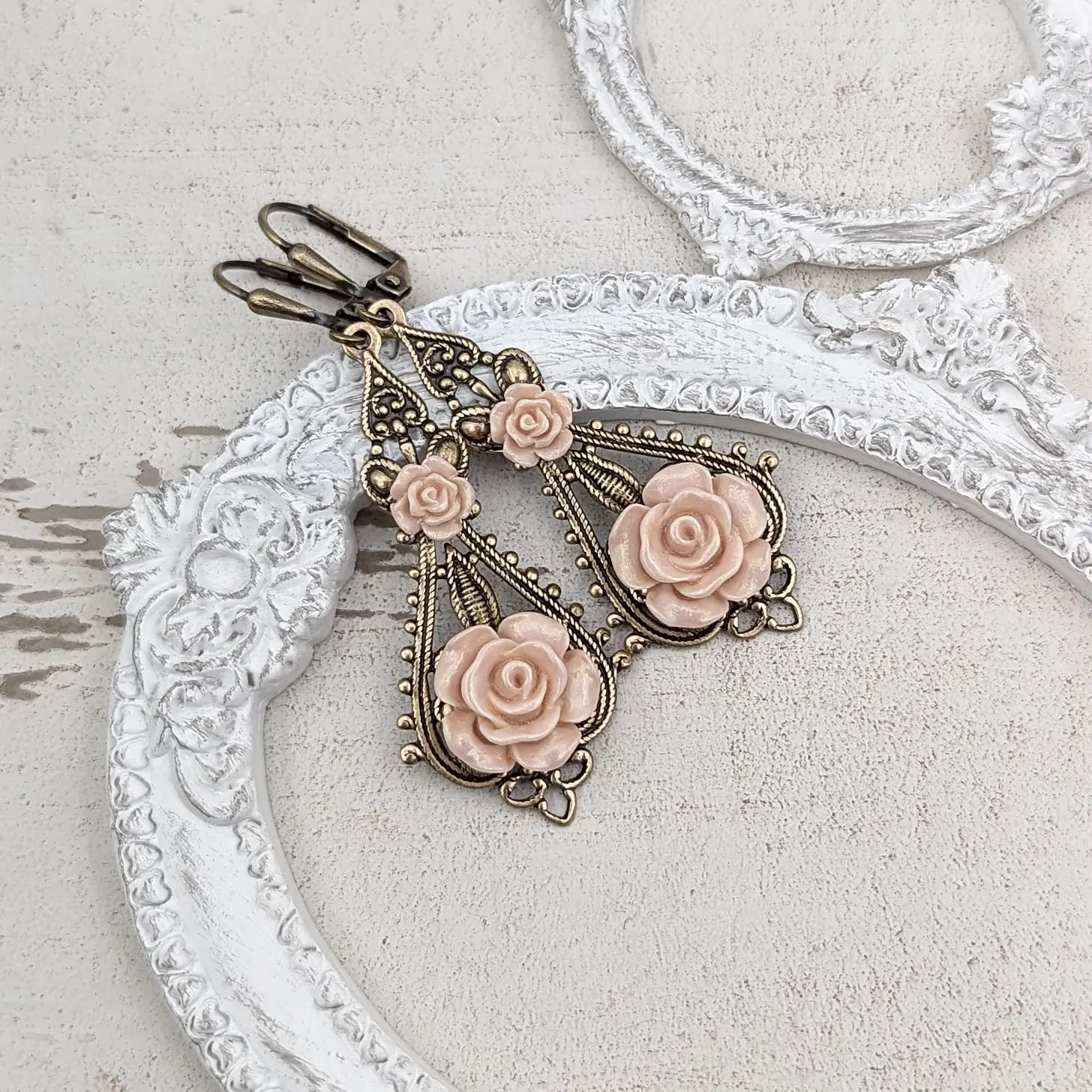 Shabby Resin Rose Earrings with Victorian-Style Filigree (Blush and bronze - Lever backs)