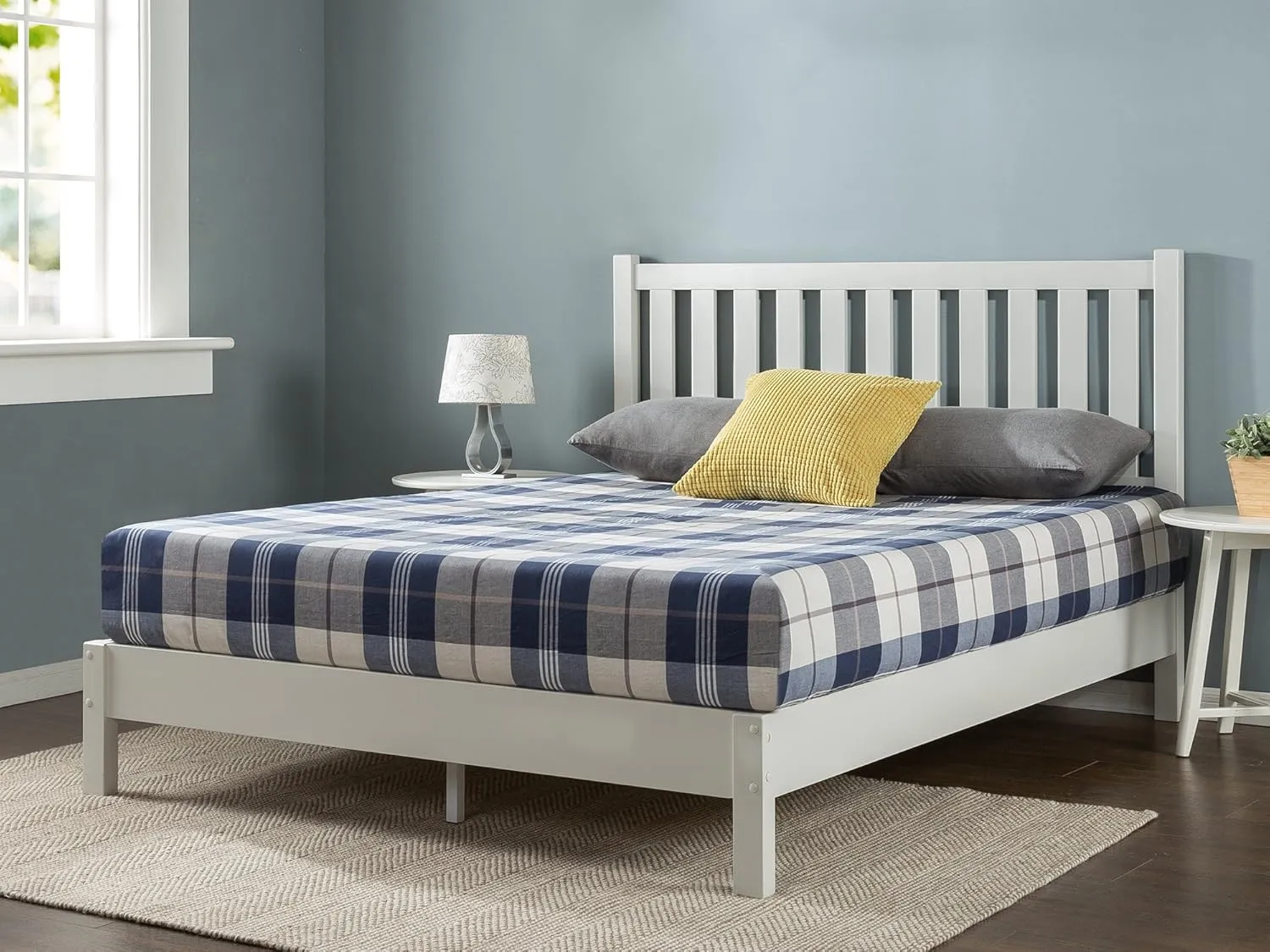 ZINUS Wen Deluxe Platform Bed Frame with Headboard Solid Foundation, Wood Slat Support, No Box Spring Needed. Easy Assembly, Queen, White