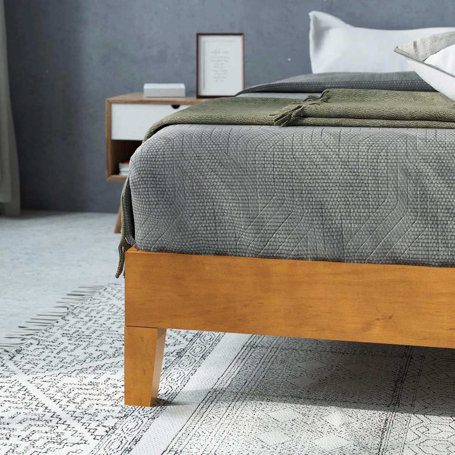 ZINUS Alexis Deluxe Wood Platform Bed Frame, Solid Wood Foundation, No Box Spring Needed, Wood Slat Support, Easy Assembly, Rustic Pine, King