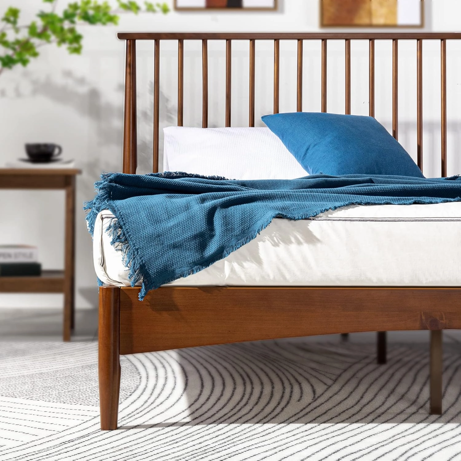 ZINUS Linda Mid Century Wood Platform Bed Frame, Solid Wood Foundation, Wood Slat Support, No Box Spring Needed, Easy Assembly, King,Brown