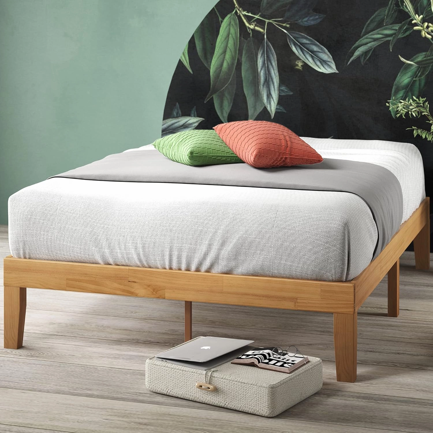 ZINUS Moiz Wood Platform Bed Frame, Wood Slat Support, No Box Spring Needed, Easy Assembly, Natural, Queen